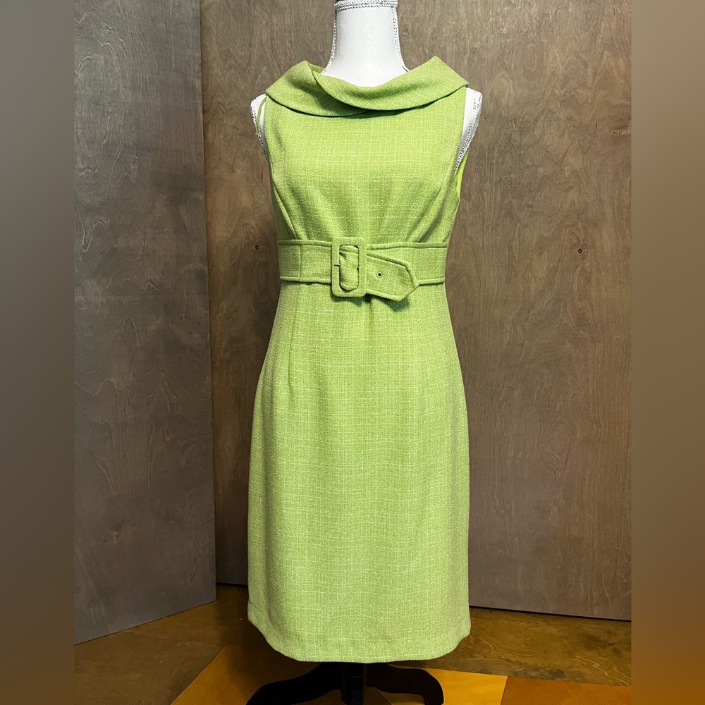 Madison Retro Tweed Sleeveless Midi Sheath Green M
